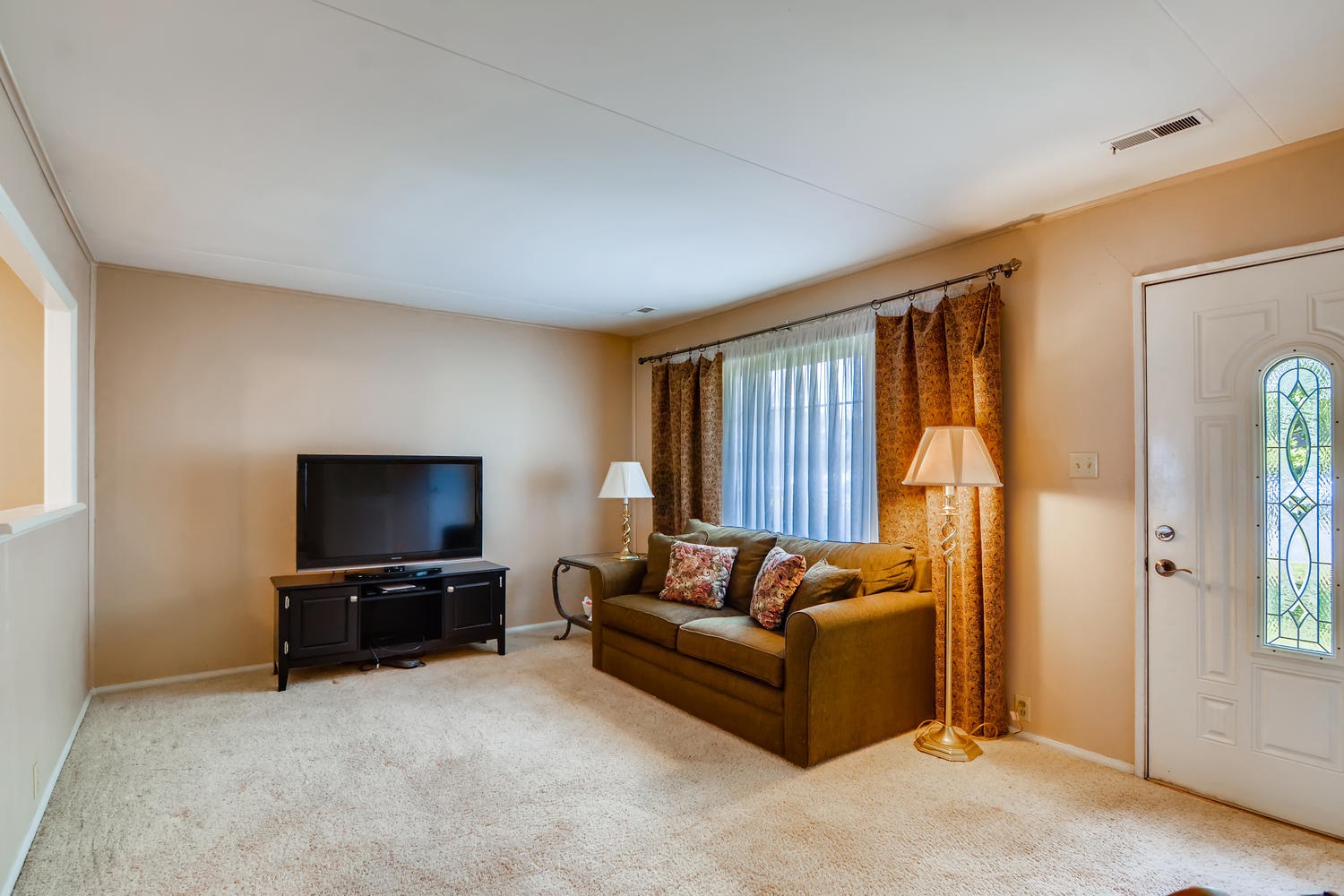 613 West Mill Road Evansville, IN 47710 - Photo 3 of 14 Gallery Image 3