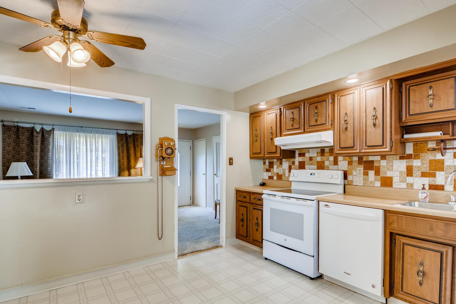 613 West Mill Road Evansville, IN 47710 - Photo 7 of 14 Gallery Image 7
