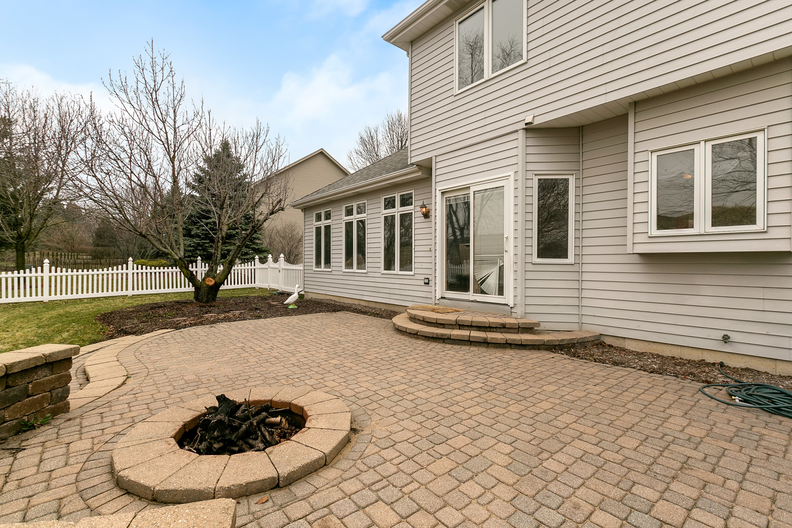 464 Lewis Road Geneva, IL 60134 - Photo 29 of 33 a view of a house with backyard and sitting area