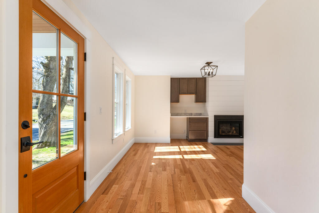 505 Mitchell Road Cape Elizabeth, ME 04107 - Photo 10 of 77 DSC05089
