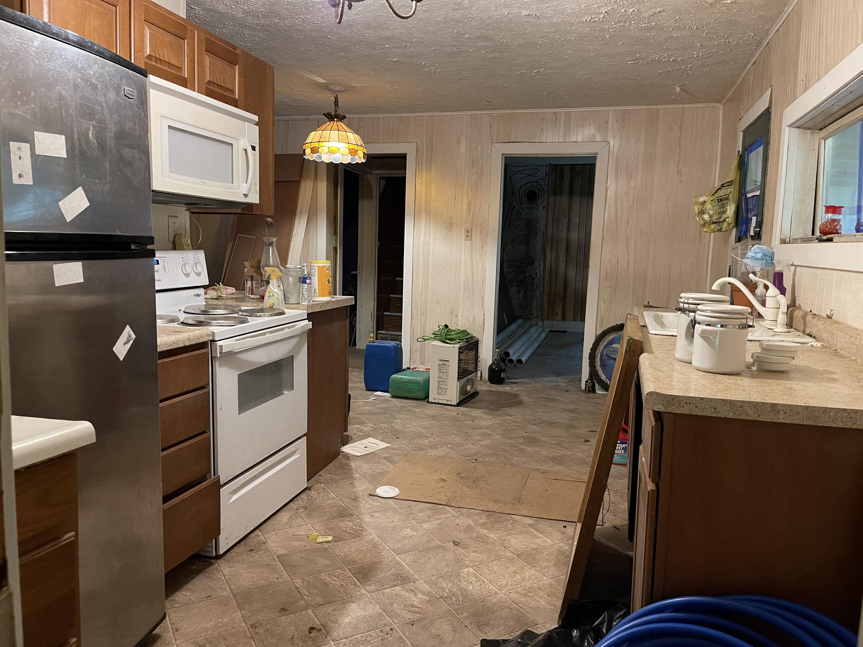 4134 Bundy Road Coloma, MI 49038 - Photo 6 of 23 IMG-2176