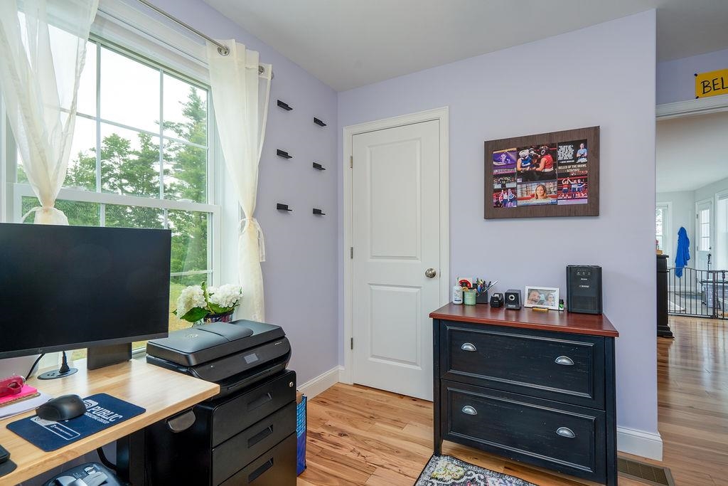 145 Timber Ridge Drive Milford, NH 03055 - Photo 4 of 40