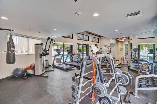 151 Southeast 15th Road, Unit 502 Miami, FL 33129 - Photo 15 of 26