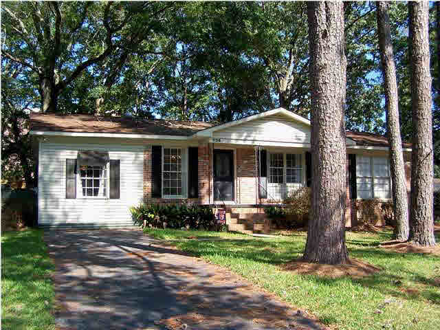 406 Circle Drive Fairhope, AL 36532 - Photo 1 of 1
