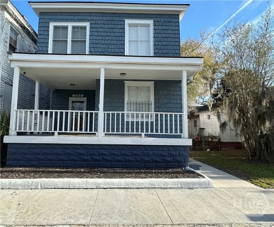 $950 | 306 West 42nd Street, Unit B, Savannah, GA 31401