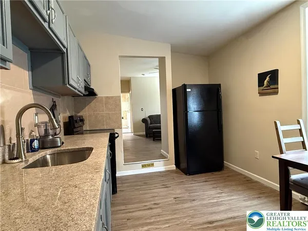 $300,000 | 714 West Berwick Street, Easton, PA 18042