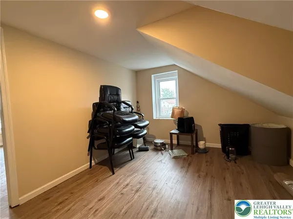 $300,000 | 714 West Berwick Street, Easton, PA 18042
