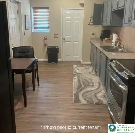 $300,000 | 714 West Berwick Street, Easton, PA 18042