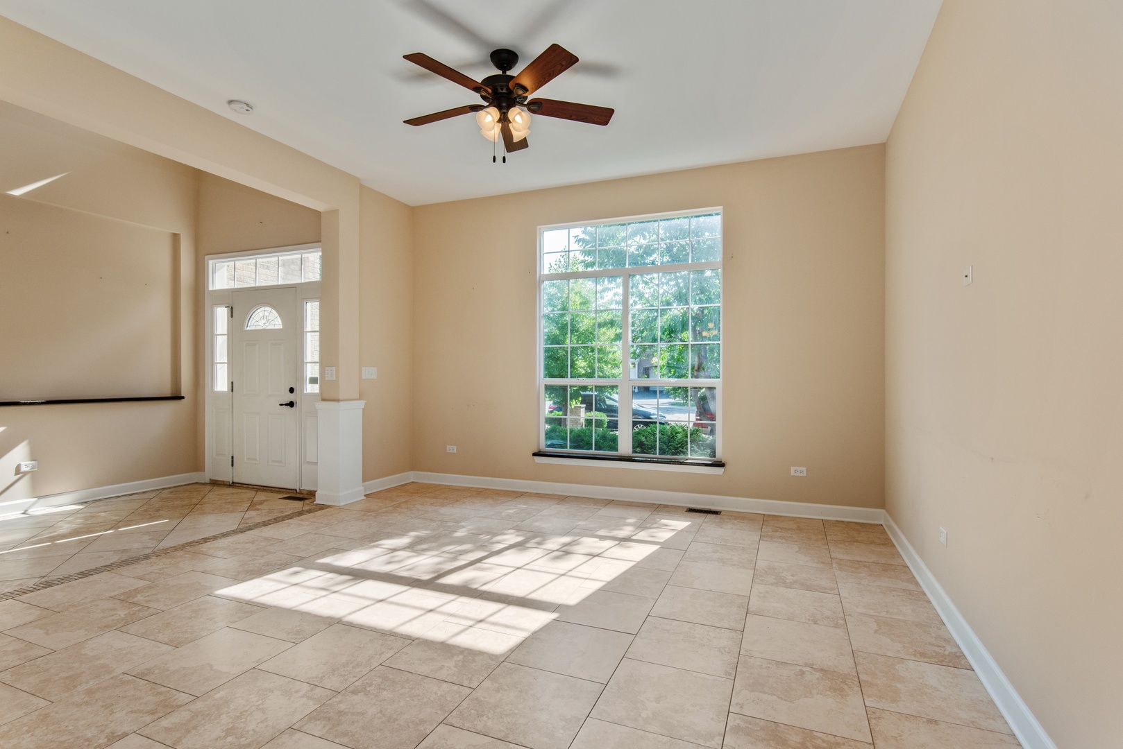 4 Alexander Court Bolingbrook, IL 60490 - Photo 2 of 15