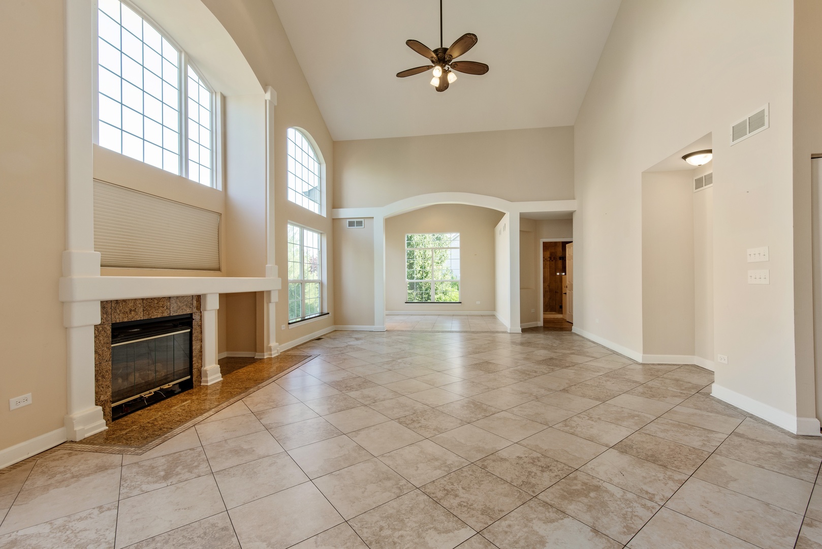 4 Alexander Court Bolingbrook, IL 60490 - Photo 5 of 15