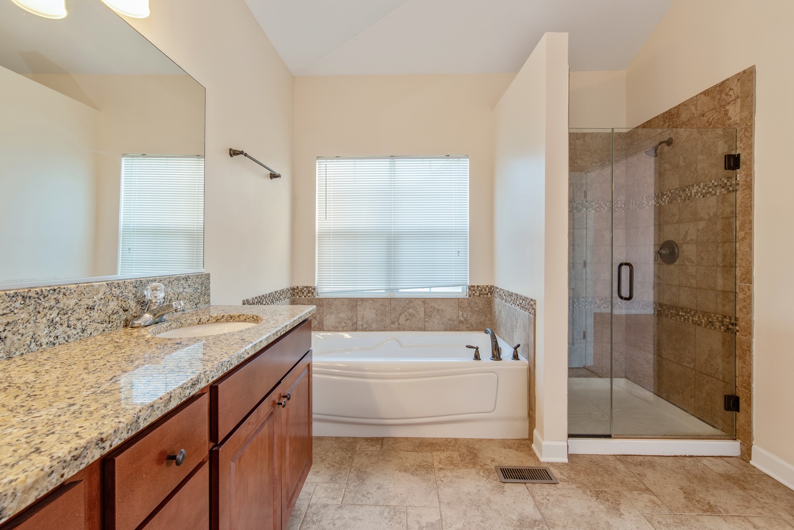 4 Alexander Court Bolingbrook, IL 60490 - Photo 7 of 15