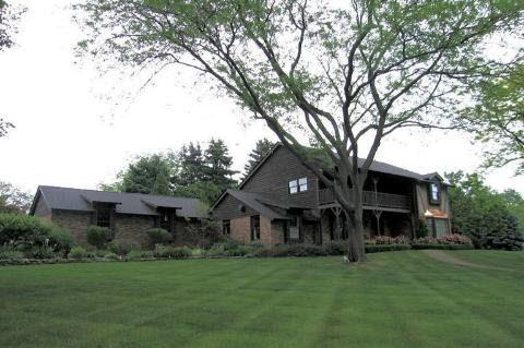 5421 Peppermill Road Grand Blanc, MI 48439 - Photo 2 of 34 20270621-1.JPG