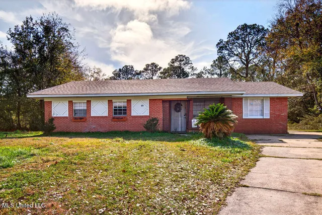 $327,000 | 6528 Columbus Circle, Ocean Springs, MS 39564