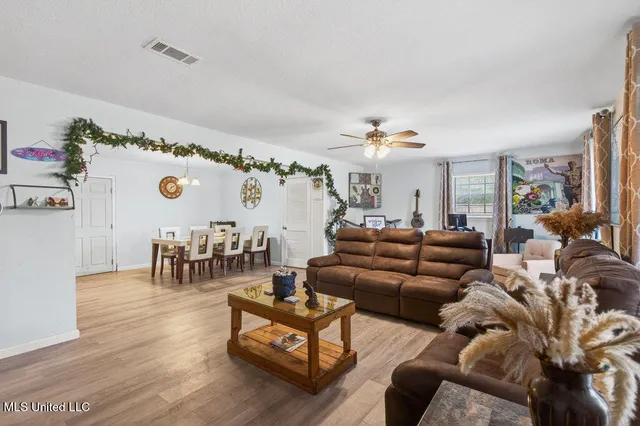 $327,000 | 6528 Columbus Circle, Ocean Springs, MS 39564