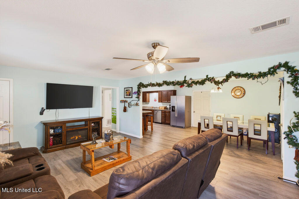 6528 Columbus Circle Ocean Springs, MS 39564 - Photo 20 of 42 6528ColumbusCir-18