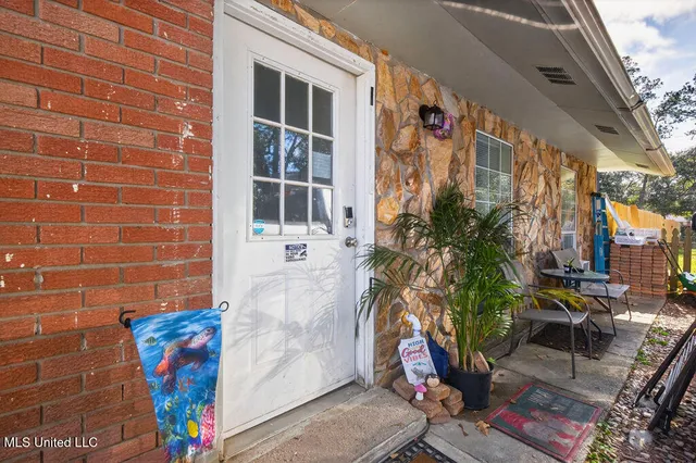 $327,000 | 6528 Columbus Circle, Ocean Springs, MS 39564