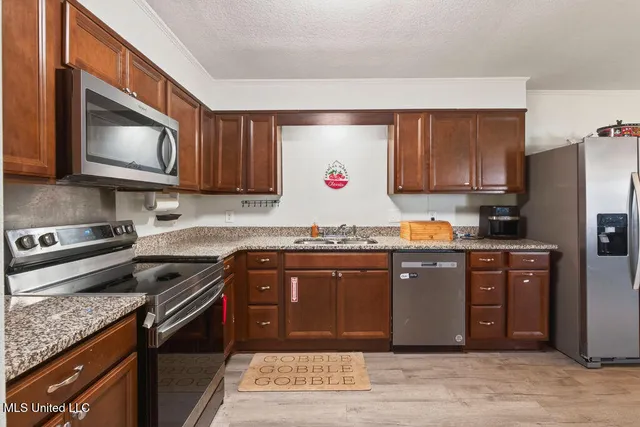 $327,000 | 6528 Columbus Circle, Ocean Springs, MS 39564