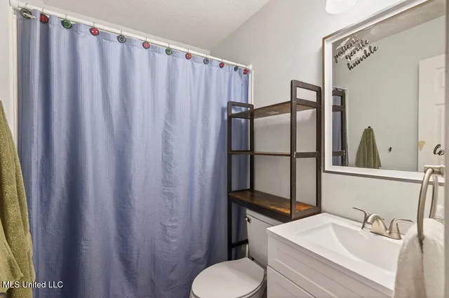 $327,000 | 6528 Columbus Circle, Ocean Springs, MS 39564