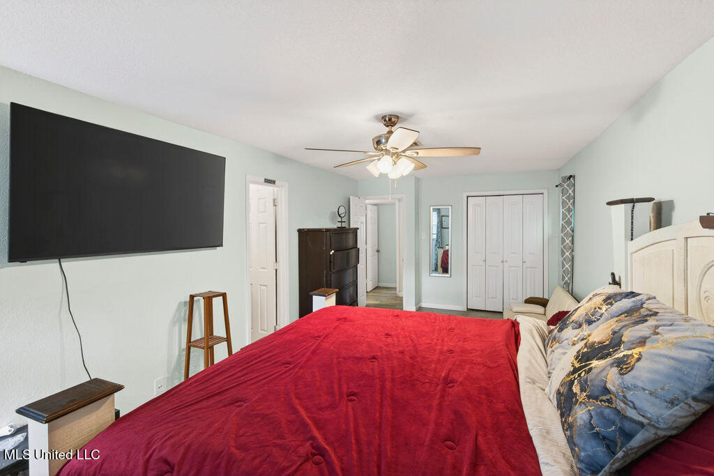 6528 Columbus Circle Ocean Springs, MS 39564 - Photo 33 of 42 6528ColumbusCir-27