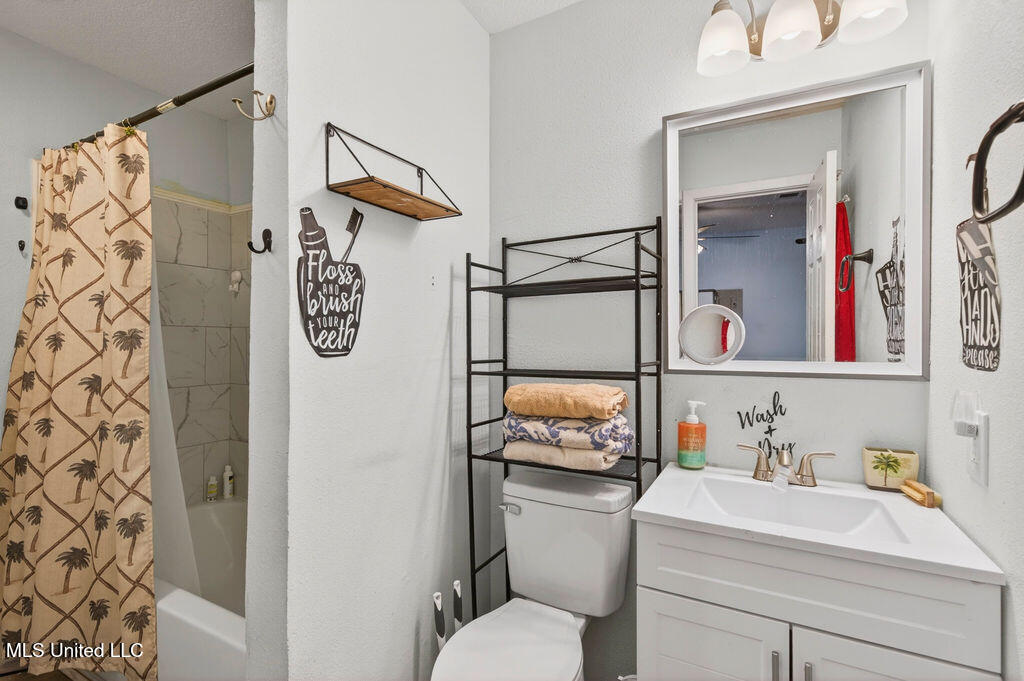 6528 Columbus Circle Ocean Springs, MS 39564 - Photo 34 of 42 6528ColumbusCir-31