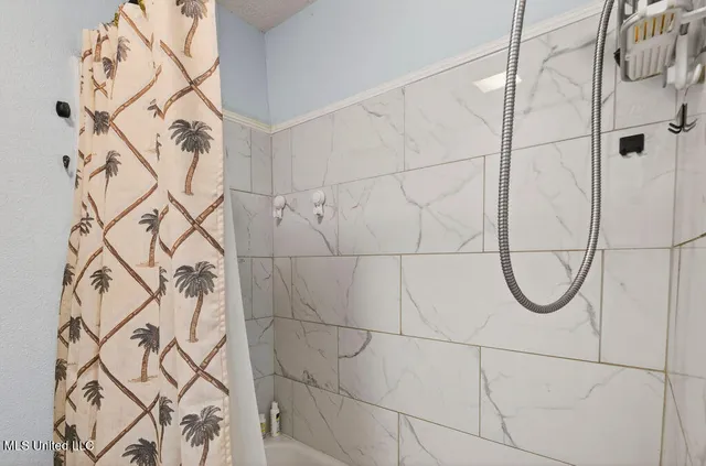 $327,000 | 6528 Columbus Circle, Ocean Springs, MS 39564