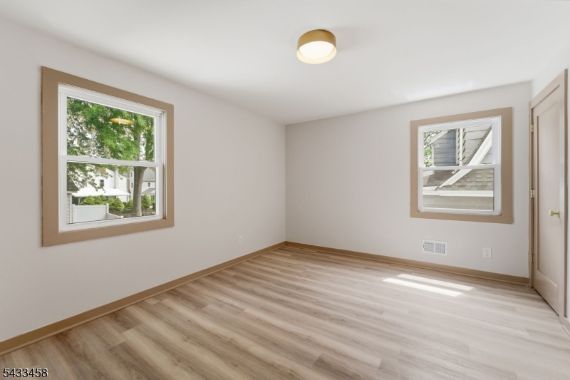 15 Elberta Road Maplewood, NJ 07040 - Photo 23 of 36