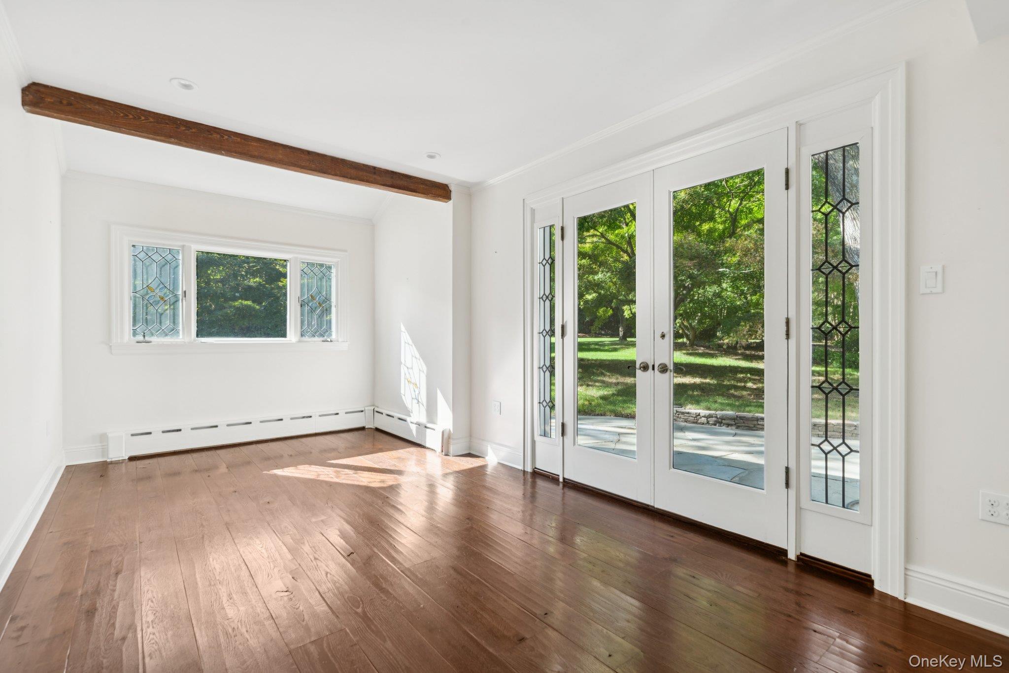 18 Heights Road Manhasset, NY 11030 - Photo 17 of 28 Gallery Image 17