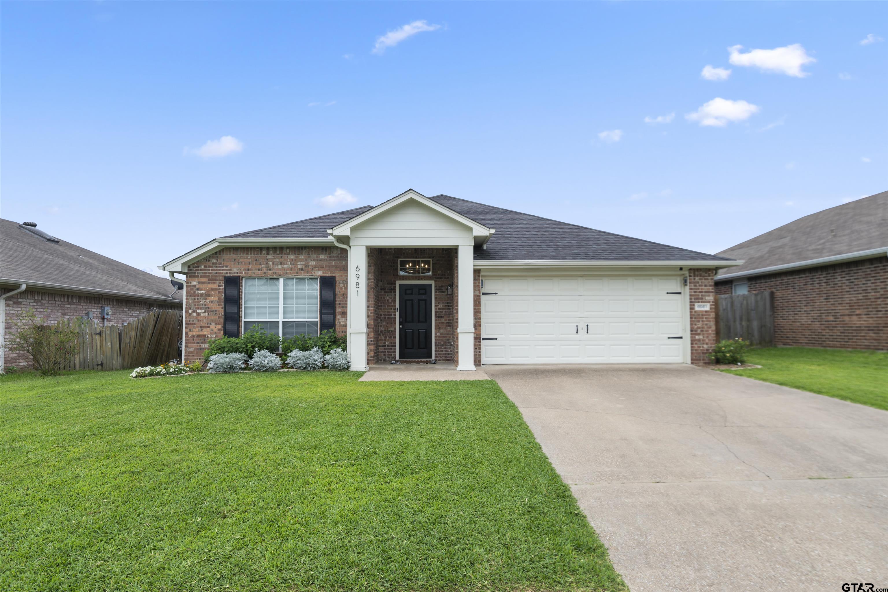 6981 Ranch Hill Drive Flint, TX 75762 - Photo 1 of 36