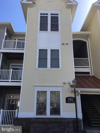 $1,775 | 6163 Willow Place, Unit 301, Bealeton, VA 22712