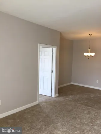 $1,775 | 6163 Willow Place, Unit 301, Bealeton, VA 22712