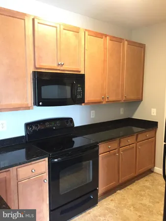 $1,775 | 6163 Willow Place, Unit 301, Bealeton, VA 22712