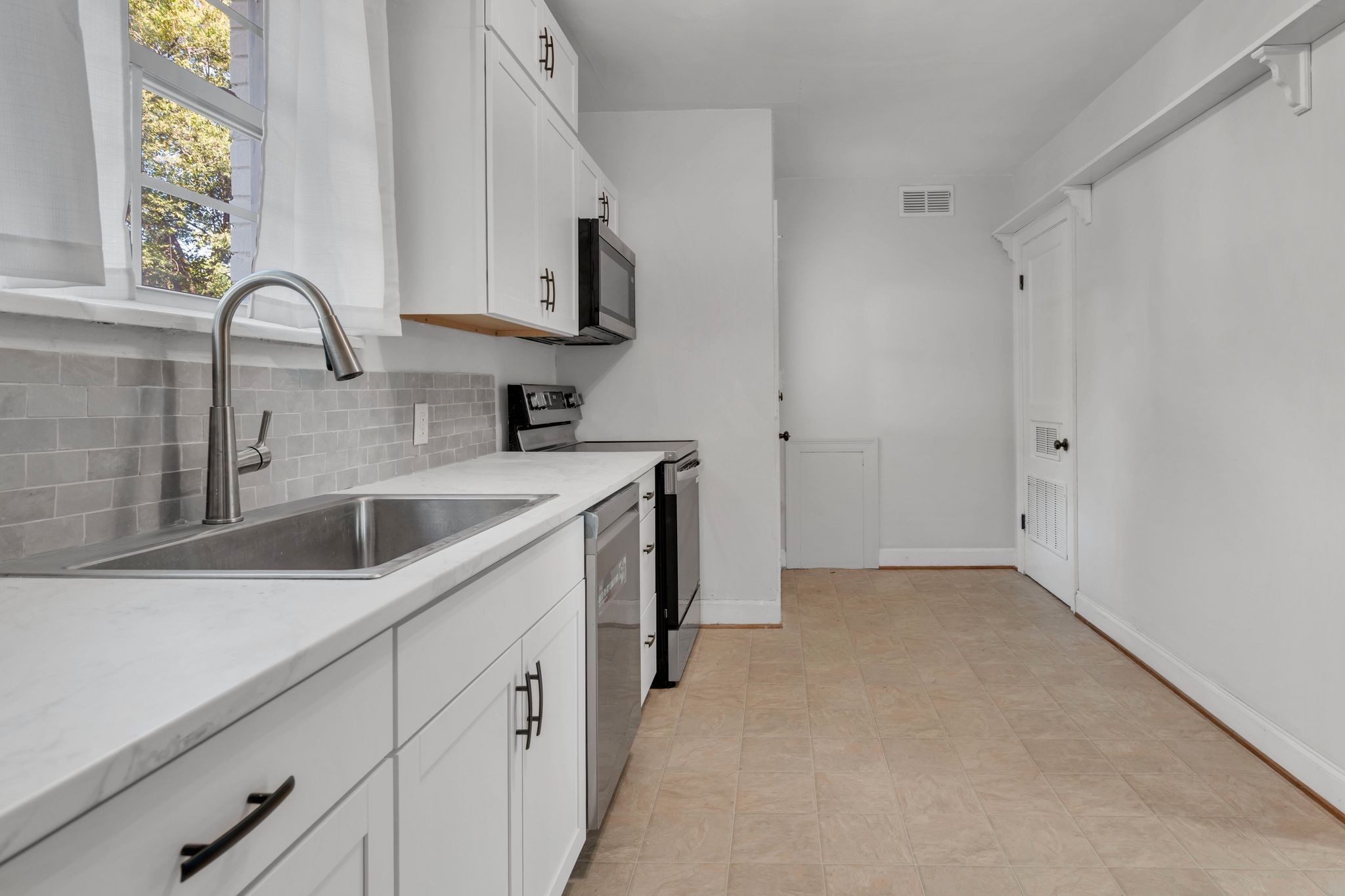 2528 Stinson Road Nashville, TN 37214 - Photo 10 of 29 Gallery Image 10