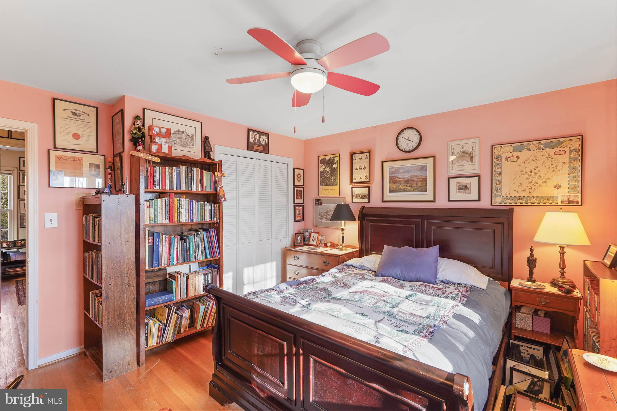 10505 Adel Road Oakton, VA 22124 - Photo 13 of 33
