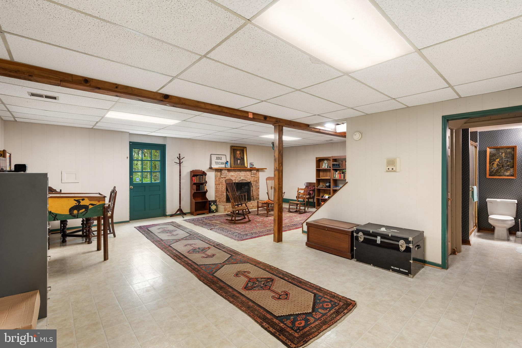 10505 Adel Road Oakton, VA 22124 - Photo 25 of 33