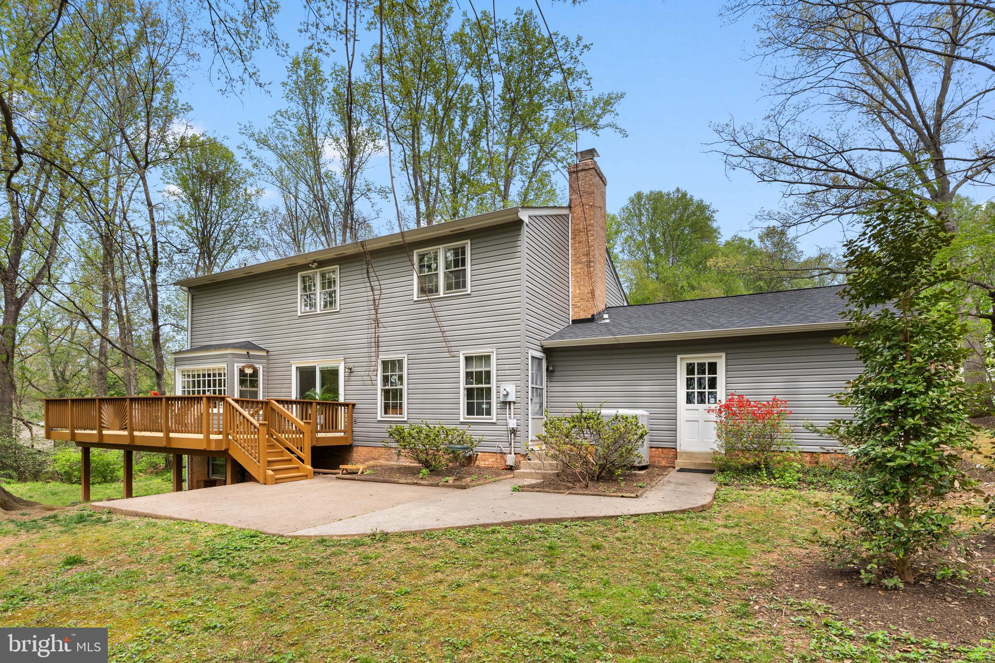 10505 Adel Road Oakton, VA 22124 - Photo 27 of 33