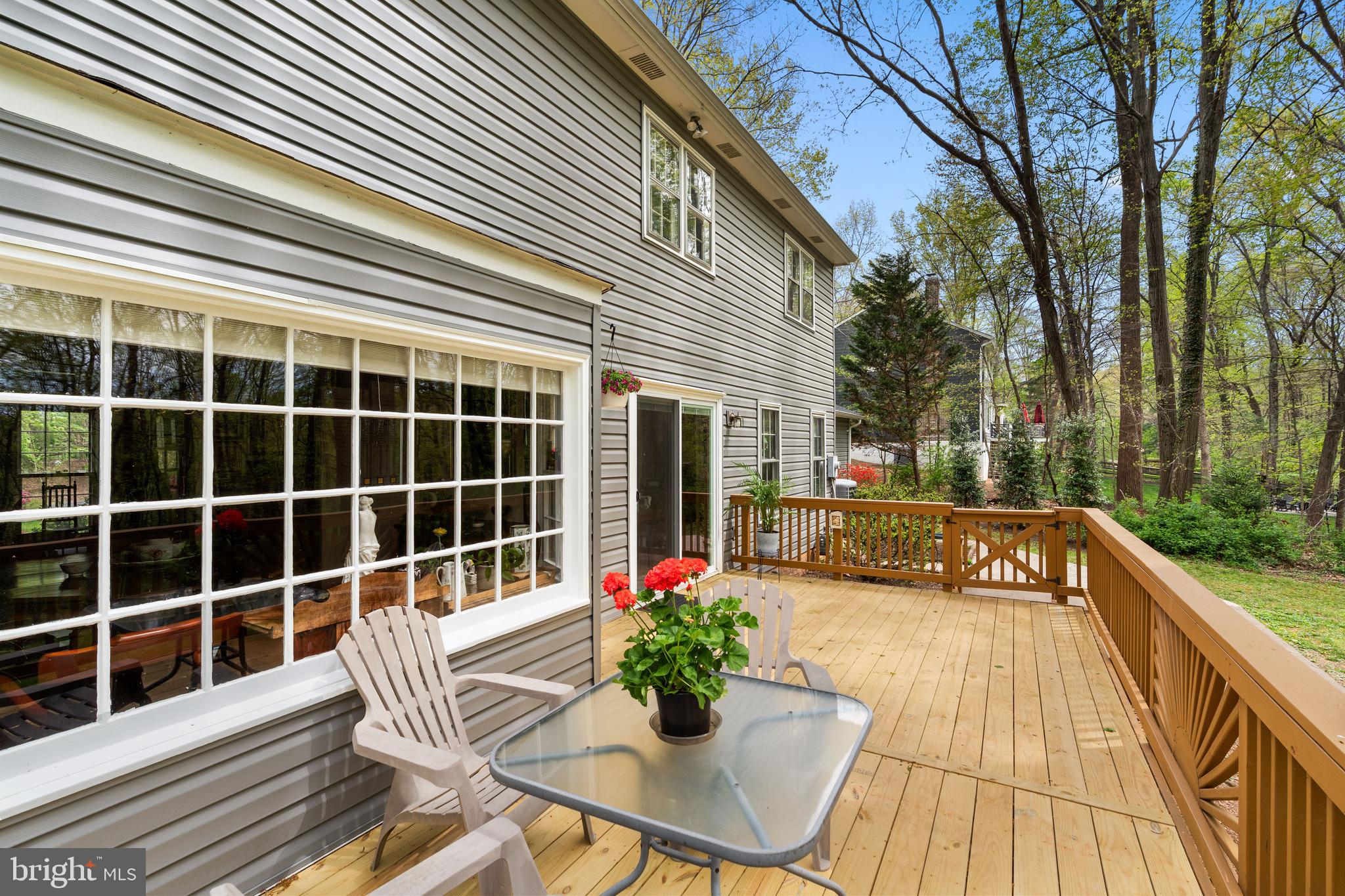 10505 Adel Road Oakton, VA 22124 - Photo 30 of 33