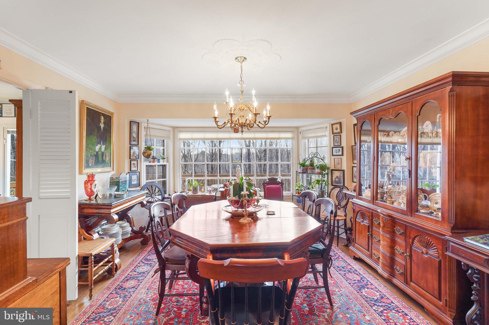 10505 Adel Road Oakton, VA 22124 - Photo 8 of 33