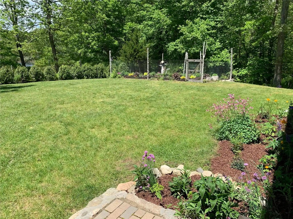 11 Pioneer Road, Unit 1 Charlestown, RI 02813 - Photo 16 of 19