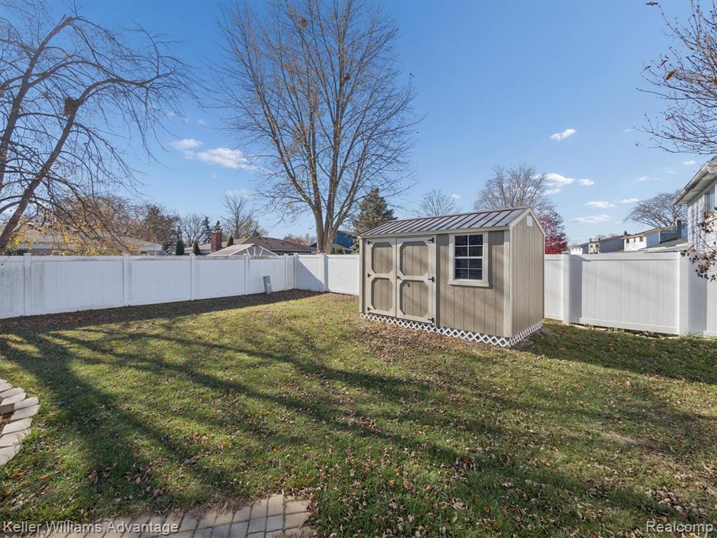 19071 Coachwood Road Riverview, MI 48193 - Photo 41 of 43 Gallery Image 41
