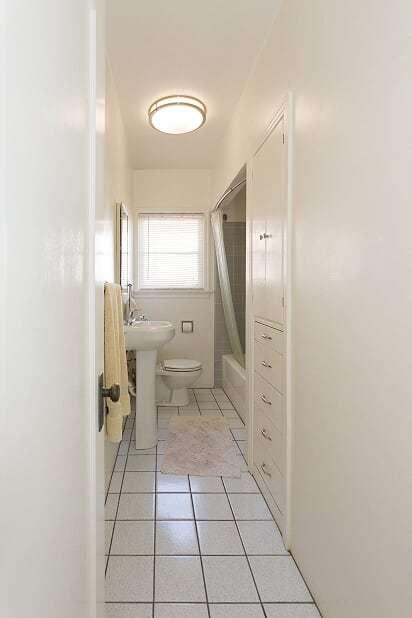 252 South D Street Exeter, CA 93221 - Photo 13 of 35 252 D-12