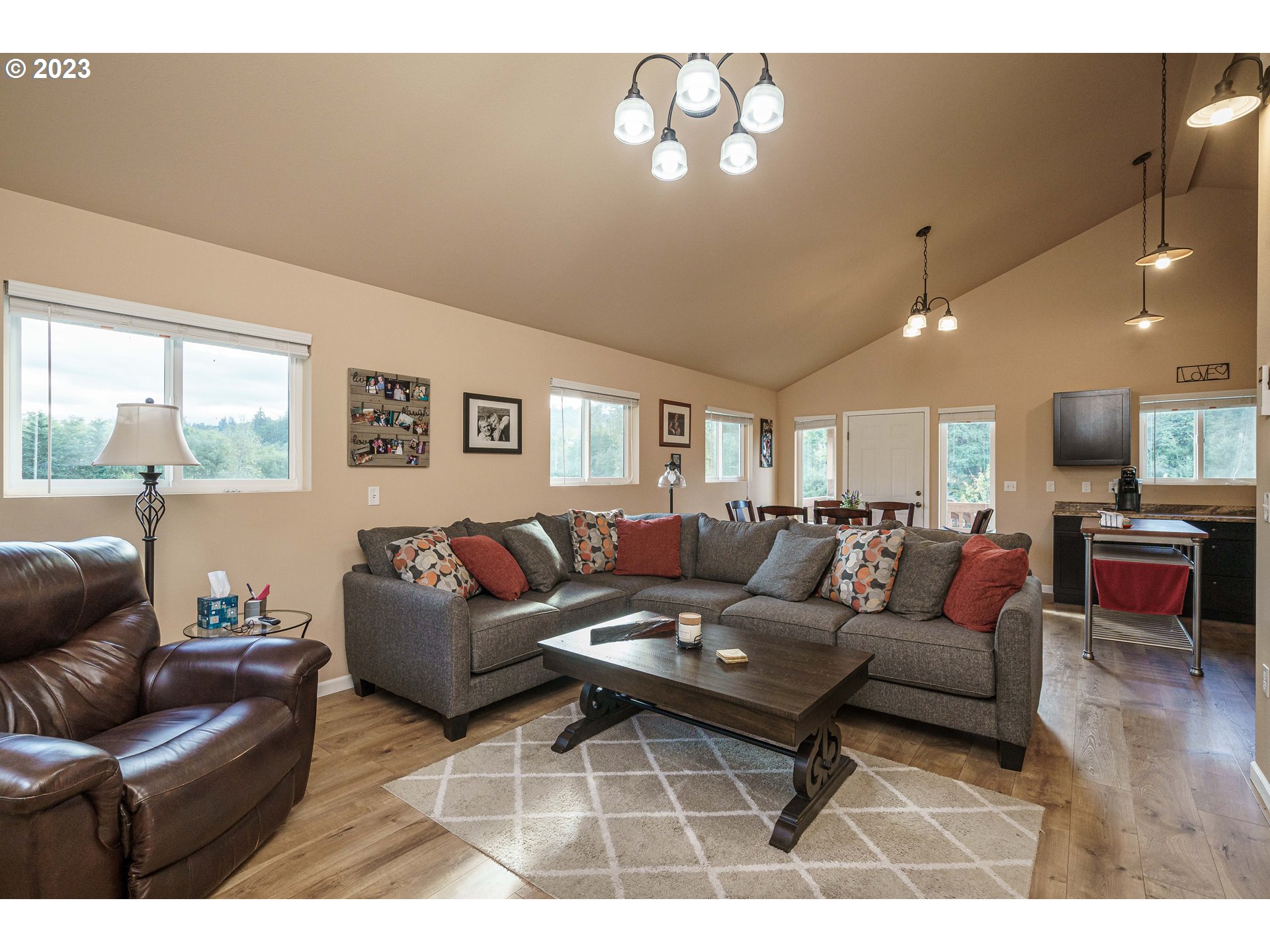 241 Anchor Road Castle Rock, WA 98611 - Photo 17 of 39 Gallery Image 17