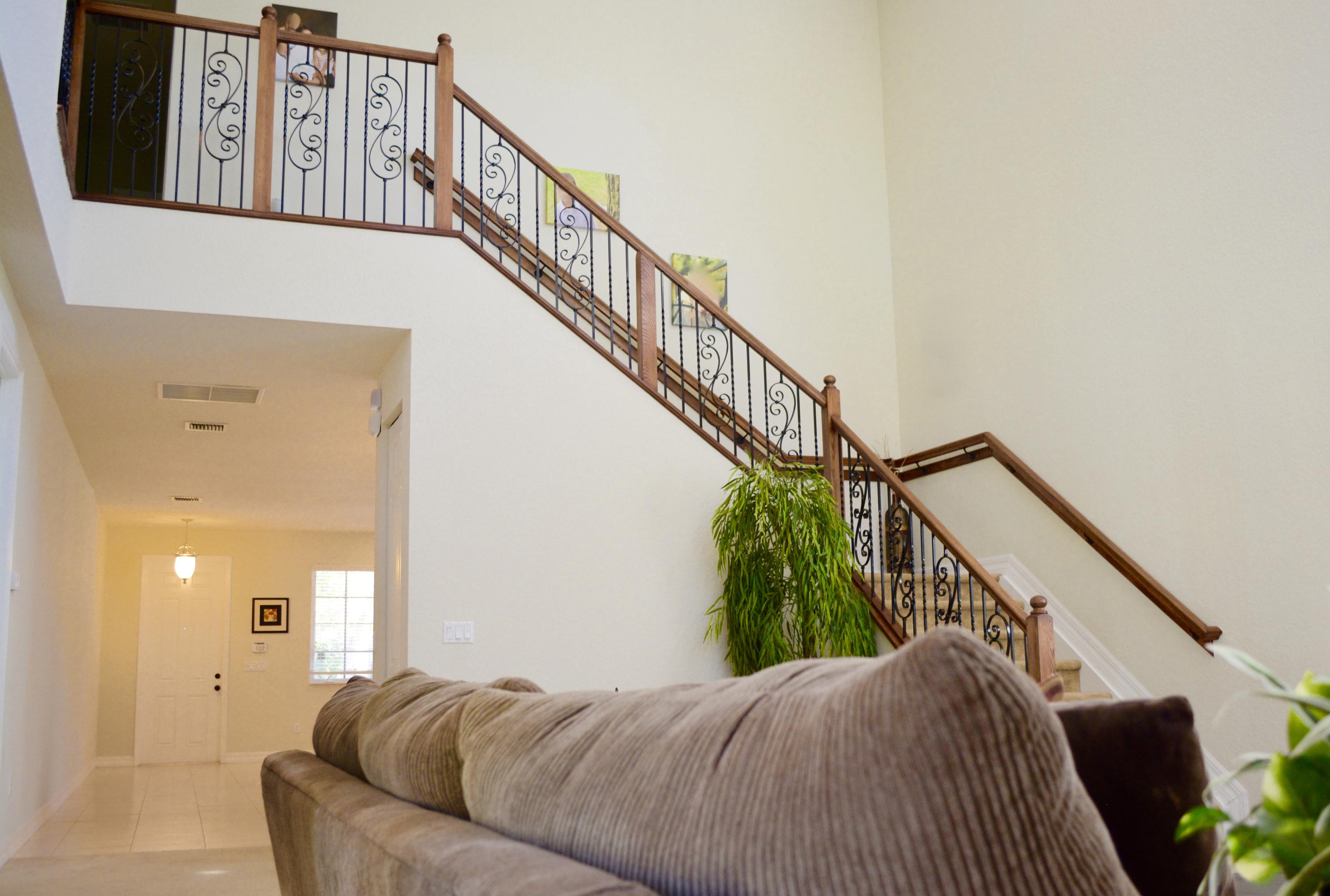 116 Dunmore Drive Jupiter, FL 33458 - Photo 17 of 37 Living Area