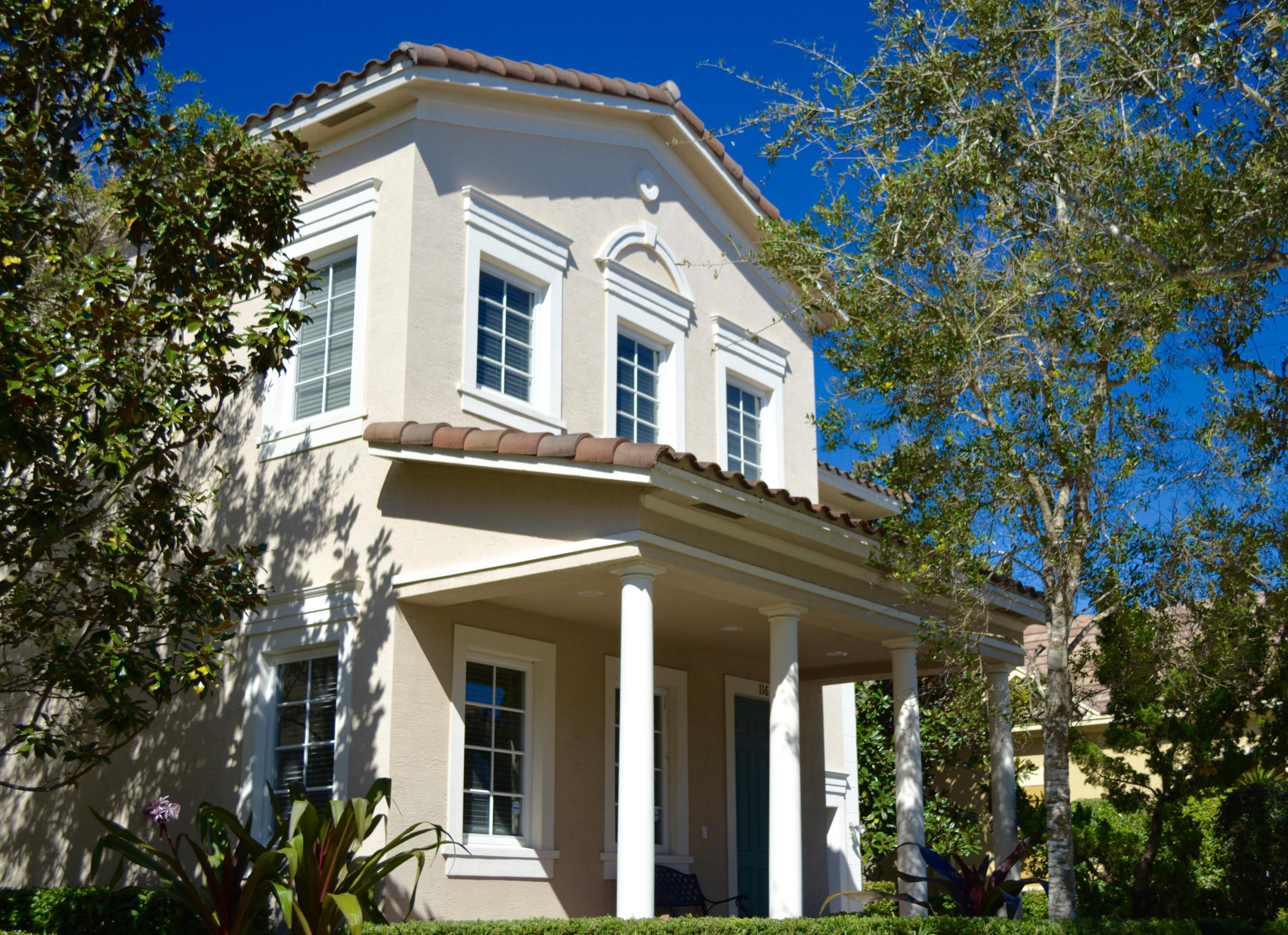 116 Dunmore Drive Jupiter, FL 33458 - Photo 3 of 37 Front Exposure