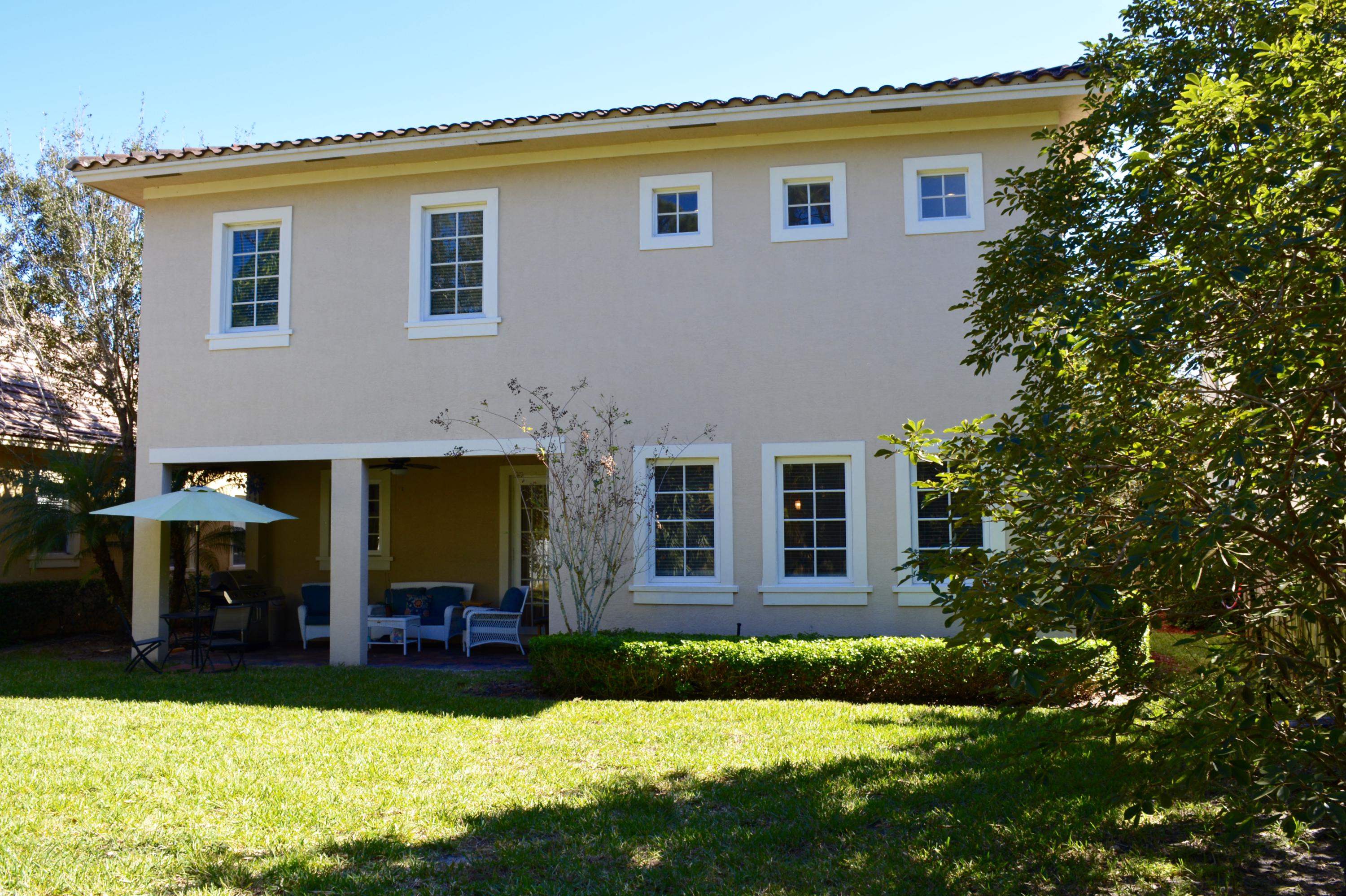 116 Dunmore Drive Jupiter, FL 33458 - Photo 10 of 37 Back Patio