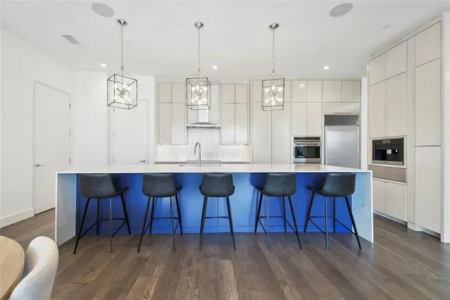 $10,800 | 2200 Victory Avenue, Unit 2107, Dallas, TX 75202