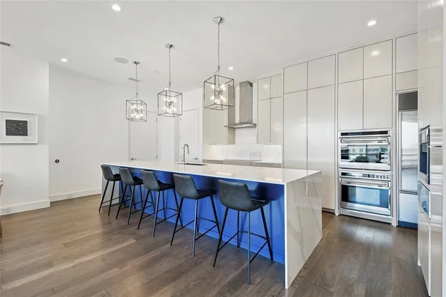 $10,800 | 2200 Victory Avenue, Unit 2107, Dallas, TX 75202