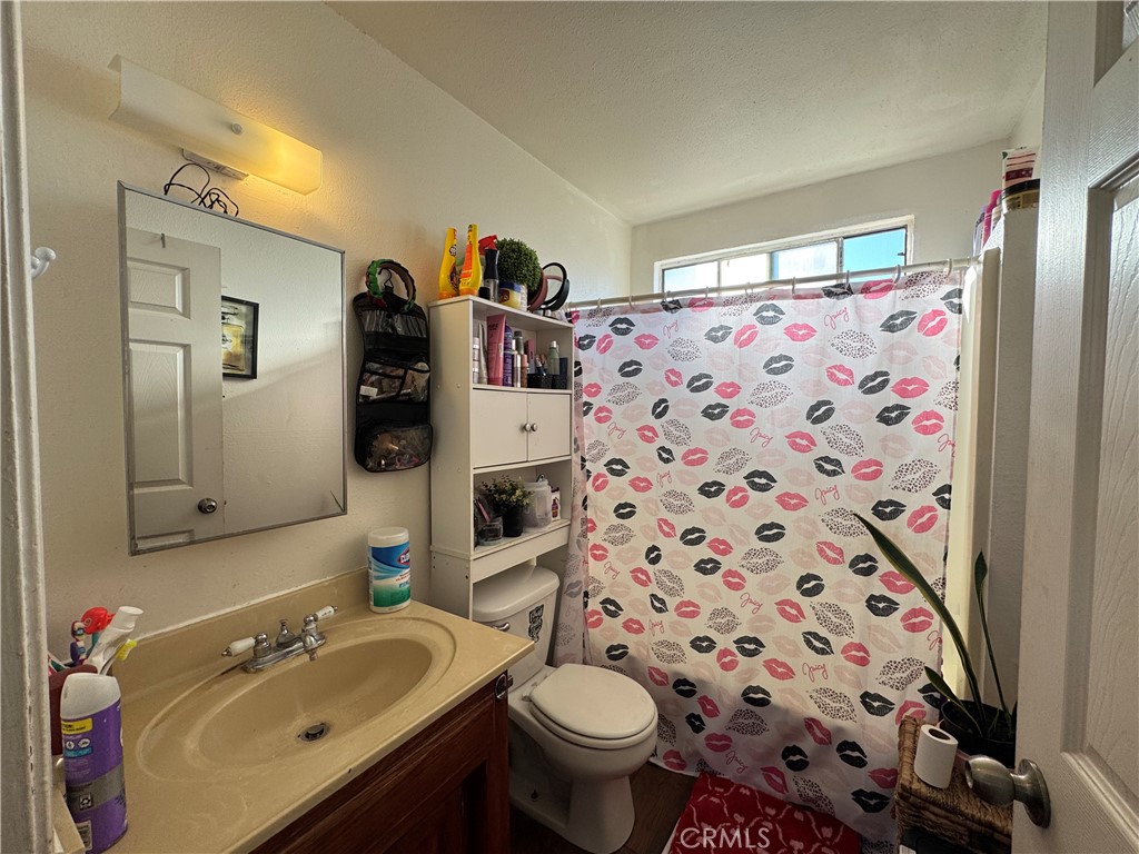 590 South 6th Street Grover Beach, CA 93433 - Photo 20 of 58 Unit A Bathroom
