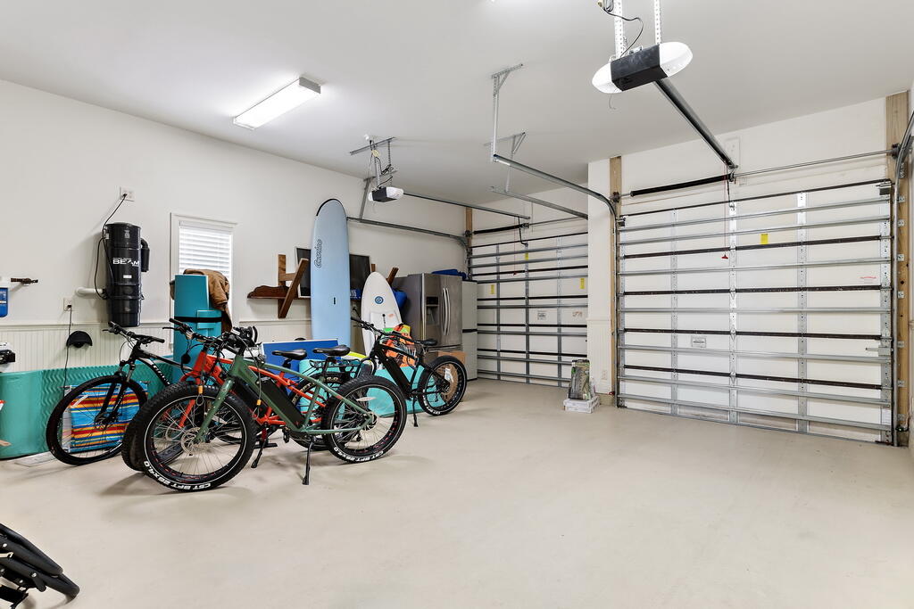 4748 Ocean Boulevard Destin, FL 32541 - Photo 25 of 80 a view of a room with gym equipment