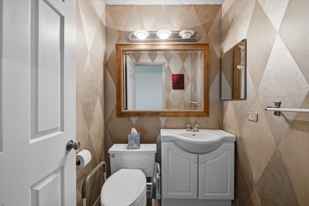 3810 Mission Hills Road, Unit 505 Northbrook, IL 60062 - Photo 12 of 21