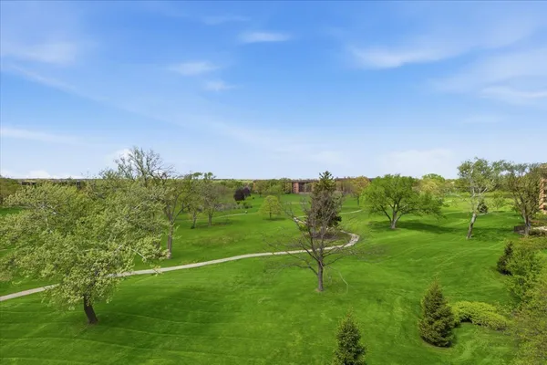 $600,000 | 3810 Mission Hills Road, Unit 505, Northbrook, IL 60062